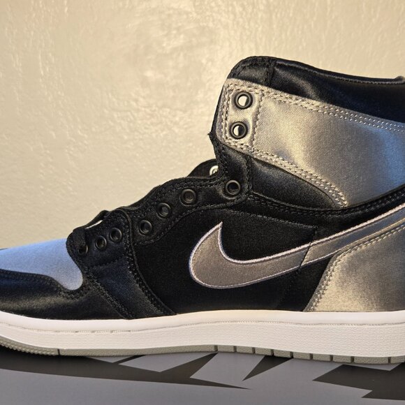 Air Jordan 1 Retro High OG Satin Shadow Women Sz 10 Black Medium Grey FD4810010 - Picture 6 of 11